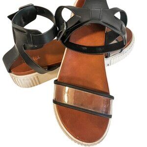 Elegant Black and Tan Sandals